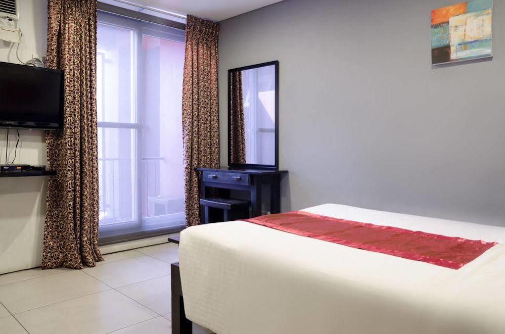 Zen Rooms Santa Cruz ماكاتي المظهر الخارجي الصورة