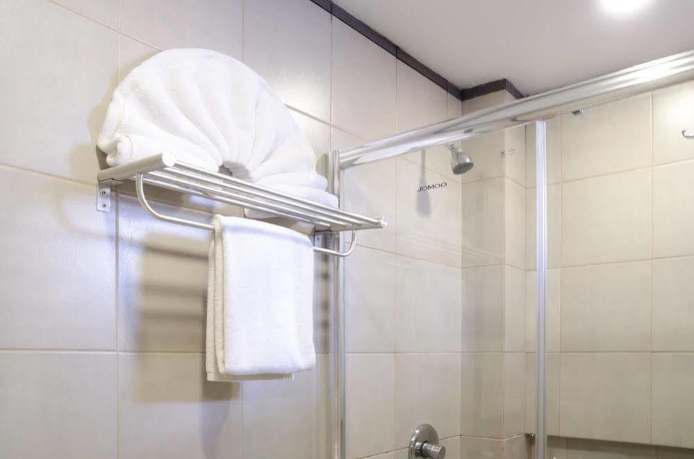Zen Rooms Santa Cruz ماكاتي المظهر الخارجي الصورة